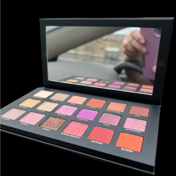 HUDA Desert Dusk Palette - Picture 4 of 16